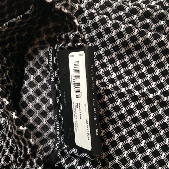 Worthington Black and White Print Slimming pants - Picture 5 of 5